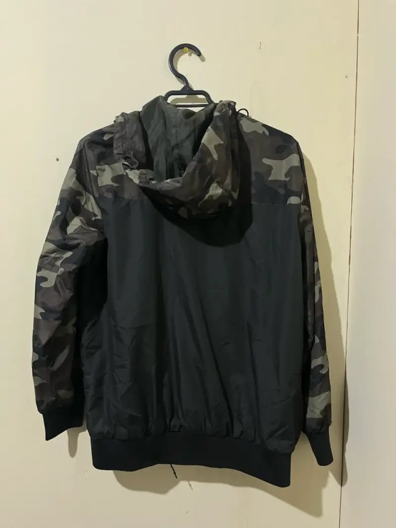 Chaqueta camuflada para hombre con capucha - 3