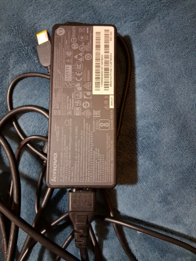 Laptop Lenovo ThinkPad T470 en buen estado - 5