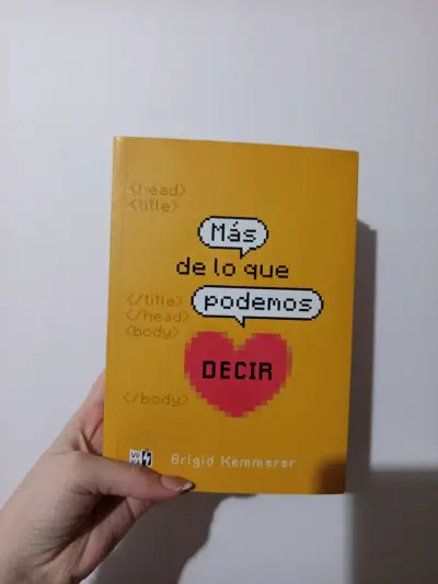 Libro 'Más de lo que podemos decir' de Brigid Kemmerer - miniatura 1