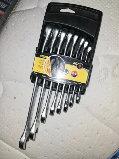 Juego de llaves combinadas Stanley 8 piezas - miniatura 1