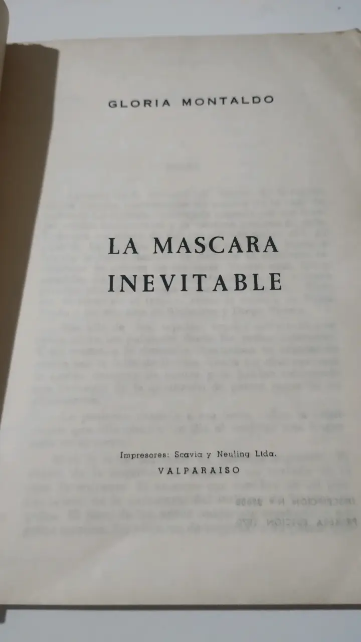 Libro 'La Máscara Inevitable' de Gloria Montaldo - 3
