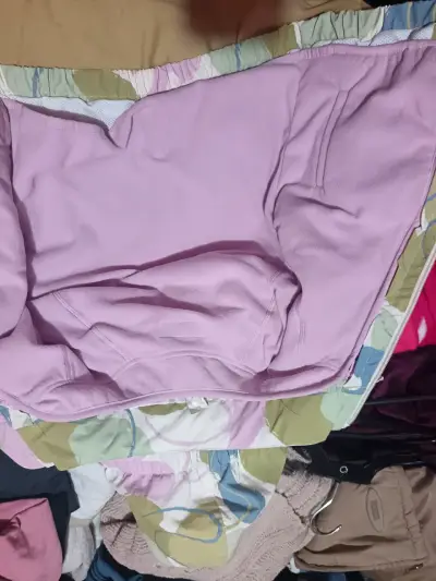 Chaqueta impermeable infantil H&M con diseño colorido - miniatura 2