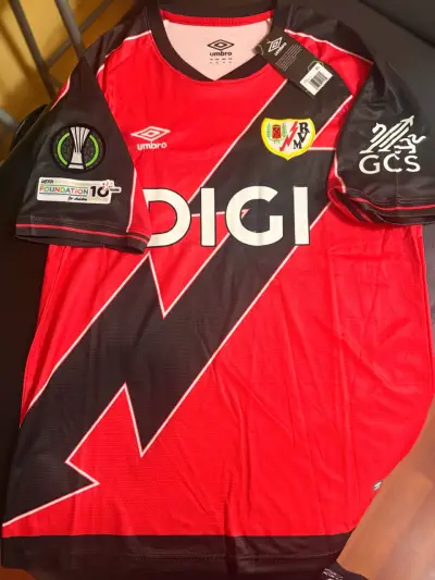Camiseta Rayo Vallecano Umbro Edición Especial - miniatura 1