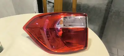 Foco trasero lado izquierdo Ford Ecosport 2018 - miniatura 1