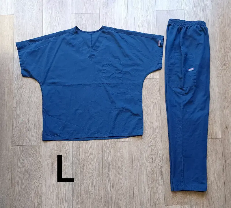 Uniformes clínicos de Hombre, 2 x 20mil - 6