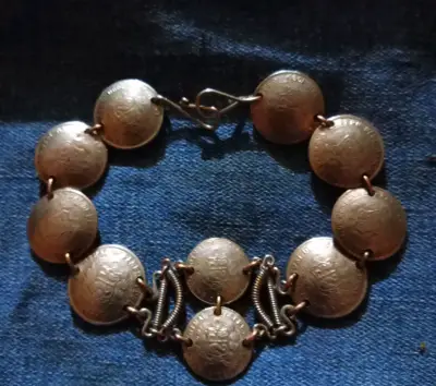 Pulsera de monedas antiguas de cobre - miniatura 1
