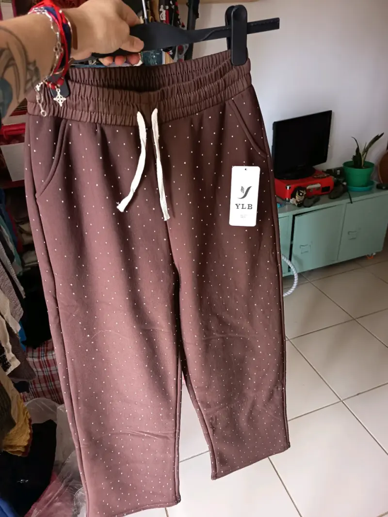 Pantalones deportivos burdeos con puntos blancos YLB - 2