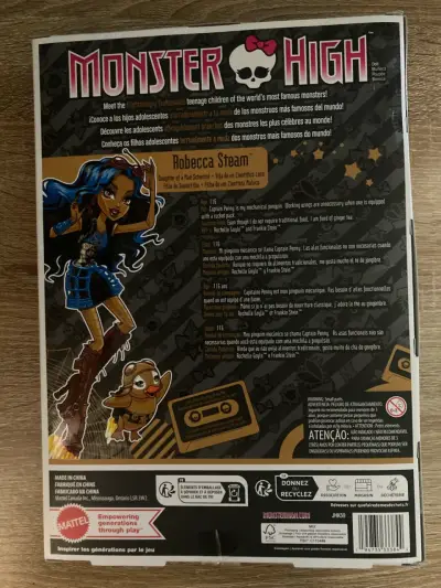 Muñeca Monster High Robecca Steam - miniatura 3