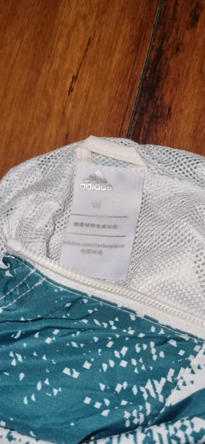 Chaqueta deportiva Adidas con capucha - miniatura 3