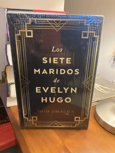 Libro Los Siete Maridos de Evelyn Hugo - miniatura 1