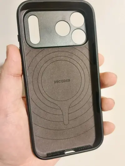 Funda Decoded para iPhone 17 pro max con MagSafe - miniatura 2