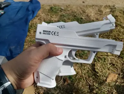 Pistola de Juego Wiigun Blanca para Nintendo wii - miniatura 1