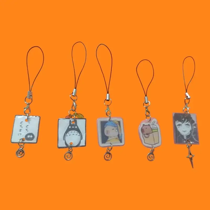 Set de colgantes de personajes animados - 2