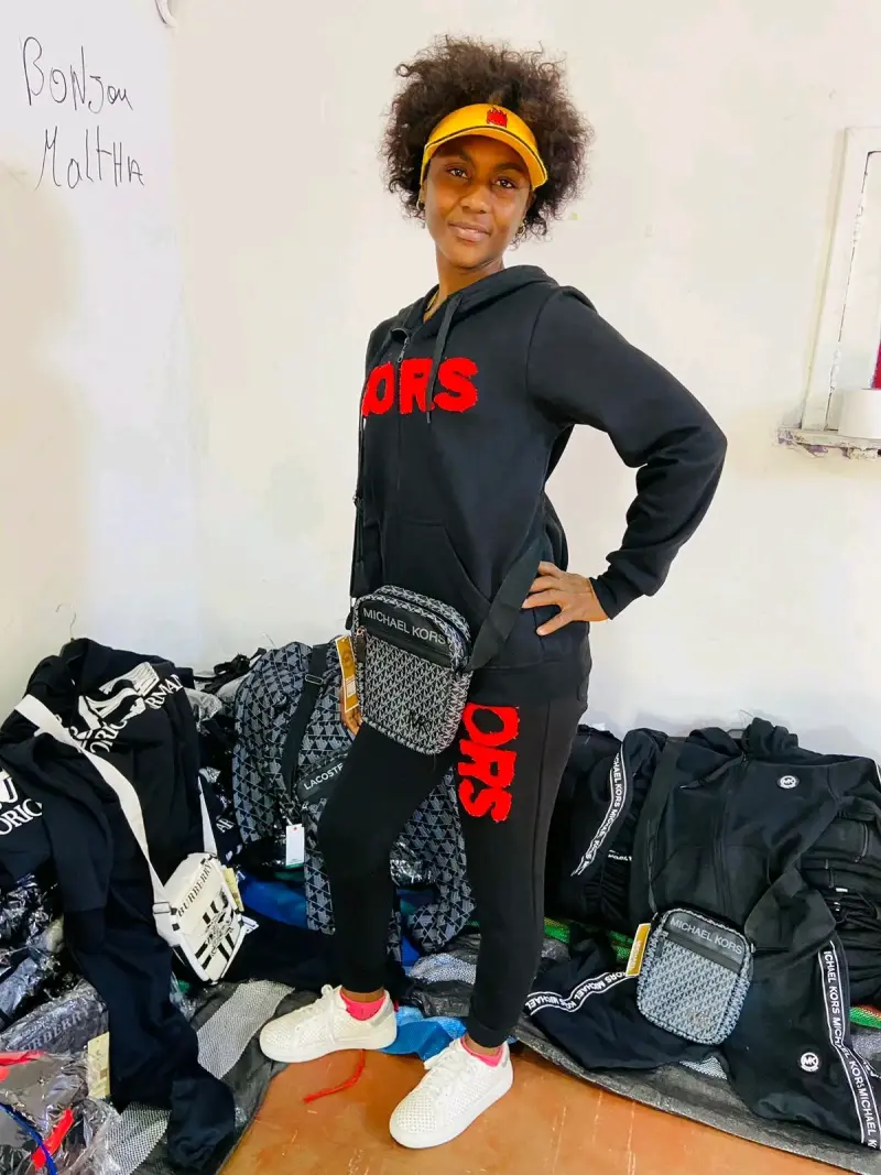 Conjunto deportivo para hombre y mujer - 3