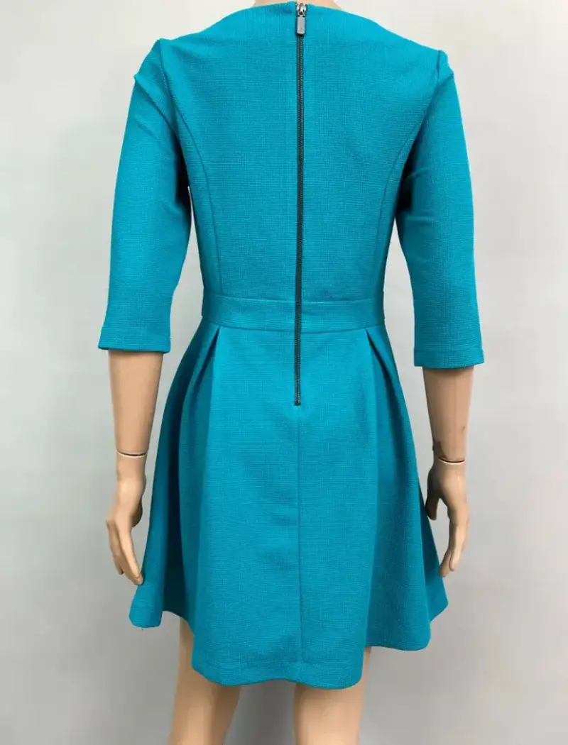 Vestido io azul turquesa con cinturón metálico - 3