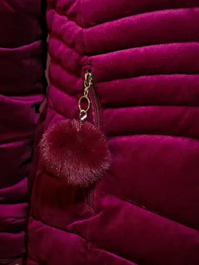 Chaqueta de invierno aterciopelada con capucha - miniatura 5