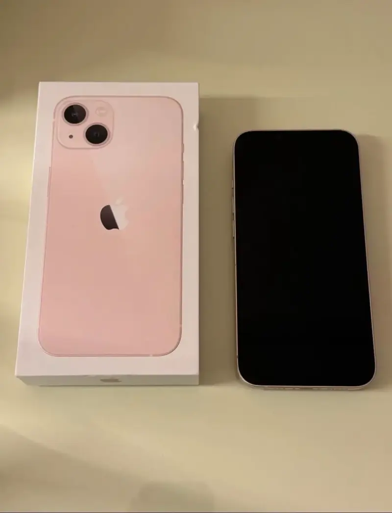 iPhone 13 rosa con caja original - 2