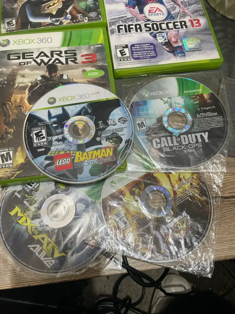Xbox 360 E + 2 Controles + 9 Juegos Originales – M - 6