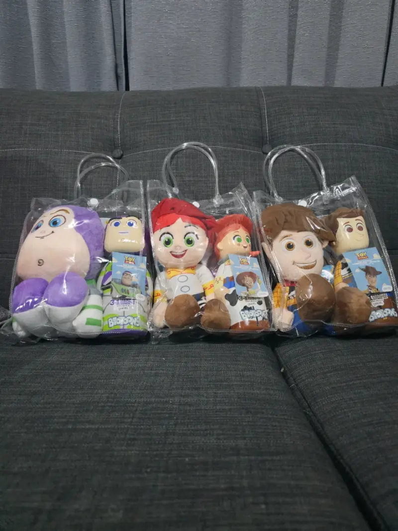 Set de peluches Toy Story con personajes icónicos - 2