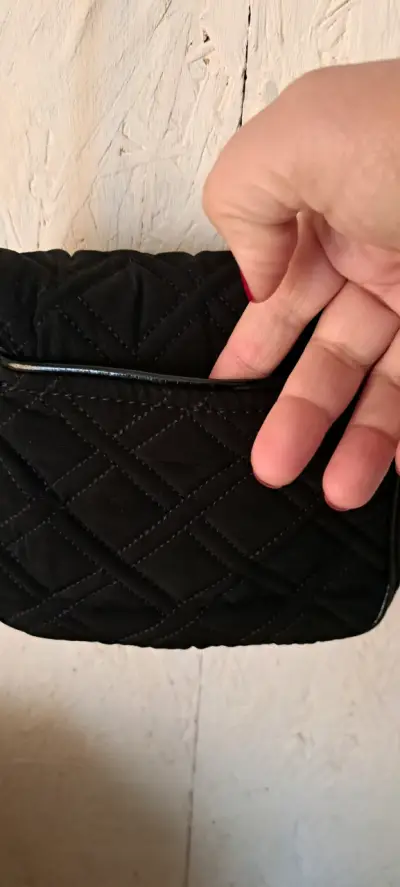 Cartera negra con cadena elegante - miniatura 3