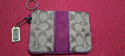 Monedero Coach con diseño clásico y llavero - miniatura 1