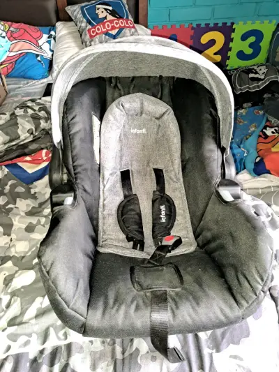 Silla de Auto para Bebé Infanti Negra - miniatura 4