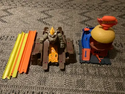 Pista de juego Hot Wheels - miniatura 1