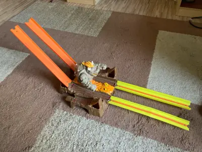Pista de juego Hot Wheels - miniatura 5
