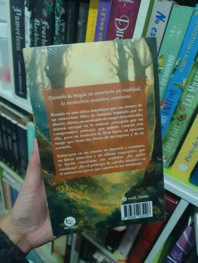 Libro 'Más allá de las páginas' de Sofía Armijo - miniatura 2