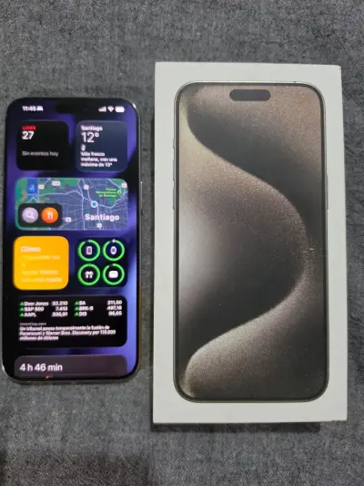 Smartphone con caja y funda protectora - miniatura 2