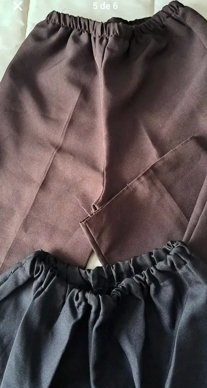 Pantalones  en colores blanco y marrón para niños - 2
