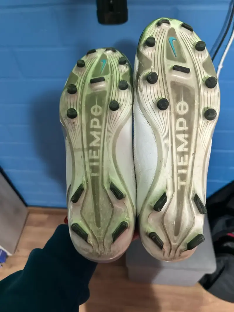 Zapatillas de fútbol Nike Tiempo blancas - 2