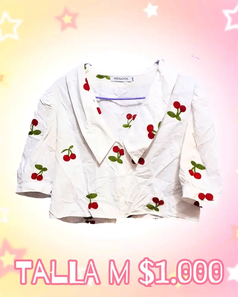 Blusa blanca con cerezas bordadas talla M