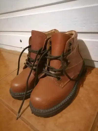 Botas de cuero marrón para niños - miniatura 1