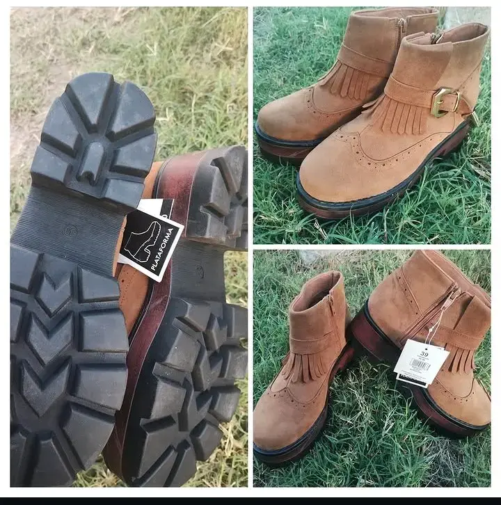 Botines de cuero marrón con plataforma y hebilla