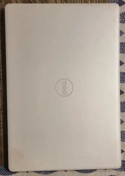 Laptop con Procesador Ryzen 7 y 16GB RAM - miniatura 5