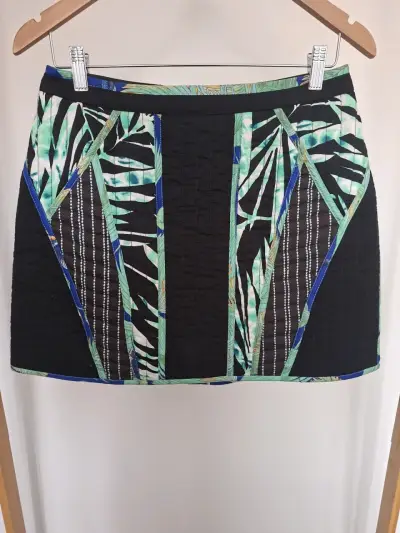 Falda corta estampada multicolor talla 6 - miniatura 1