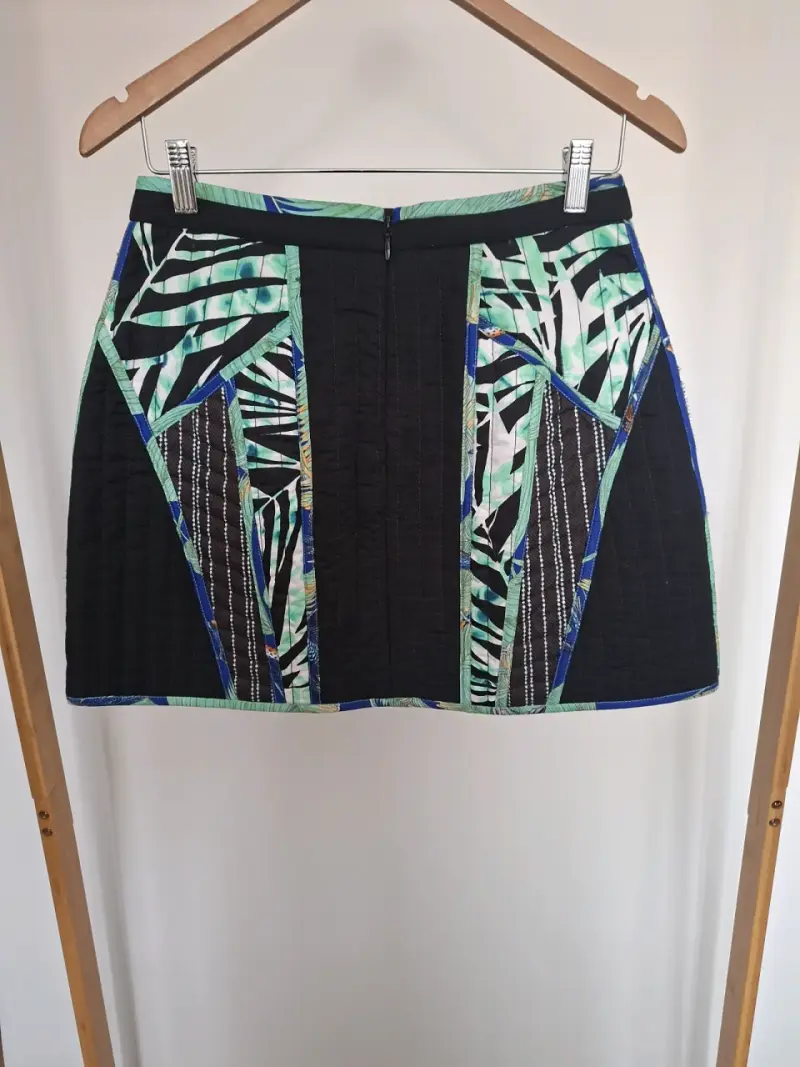 Falda corta estampada multicolor talla 6 - 3