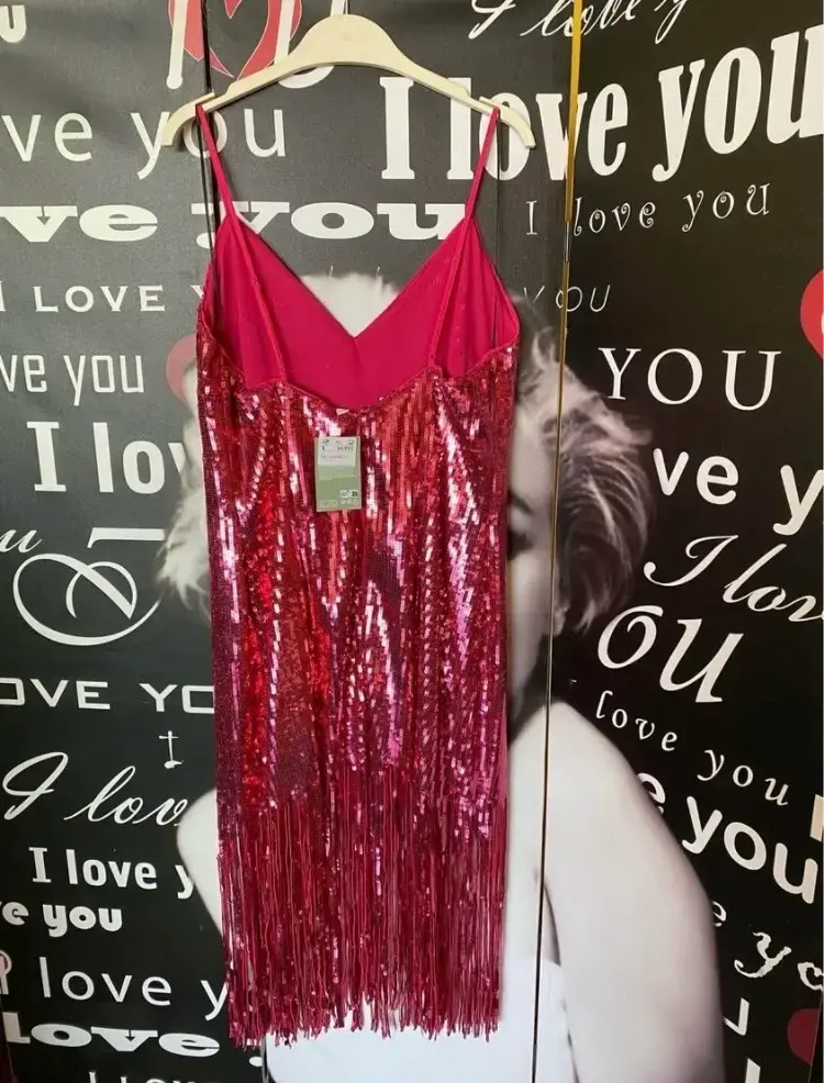 Vestido de lentejuelas fucsia con flecos - 3
