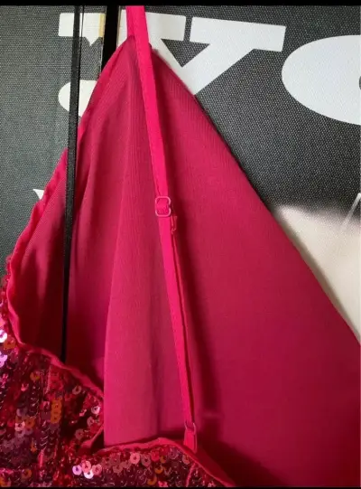 Vestido de lentejuelas fucsia con flecos - miniatura 5