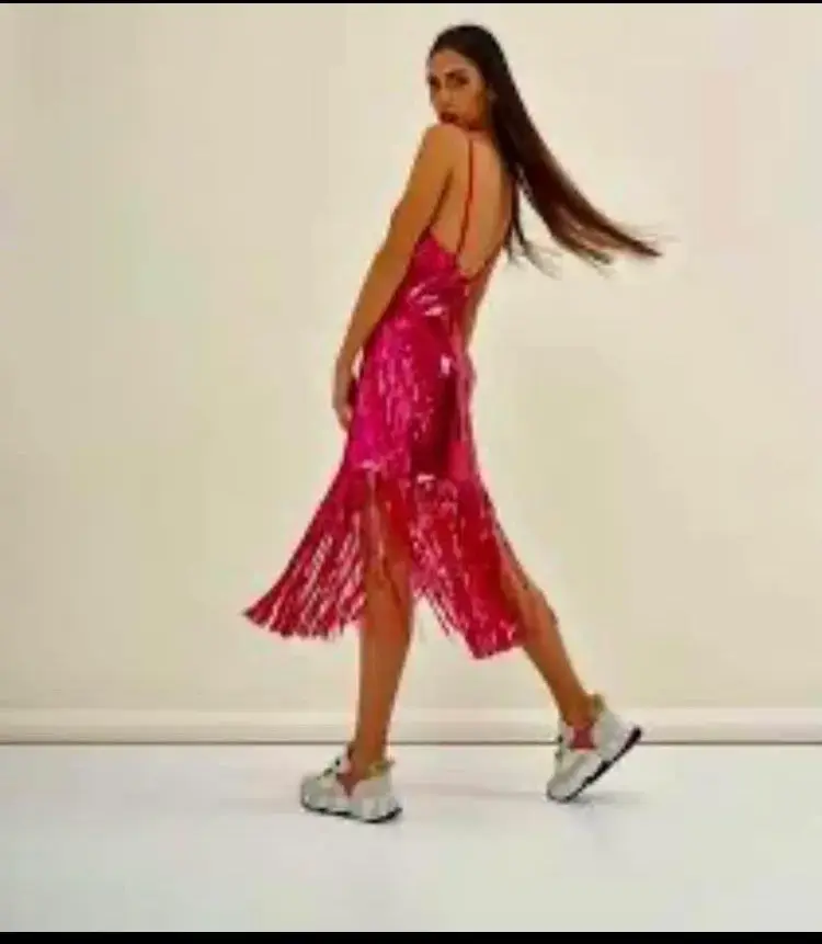 Vestido de lentejuelas fucsia con flecos - 6