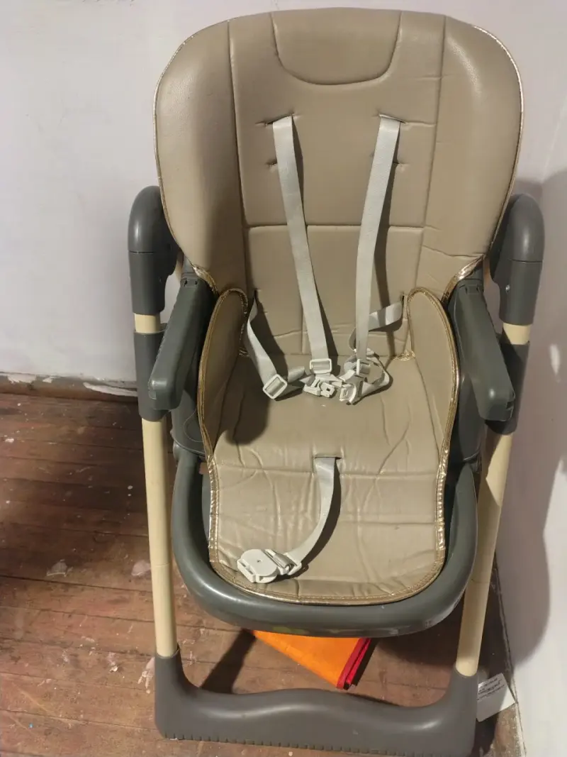 Silla de comer para bebé ajustable