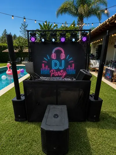 Equipo de DJ Profesional para Eventos - miniatura 1