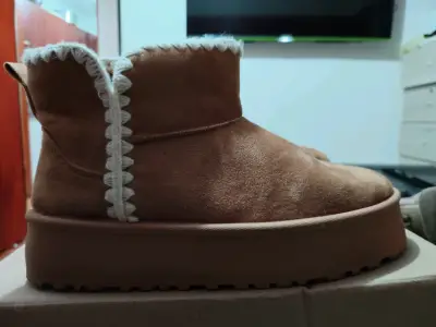 Botas de invierno forradas en lana beige - miniatura 2