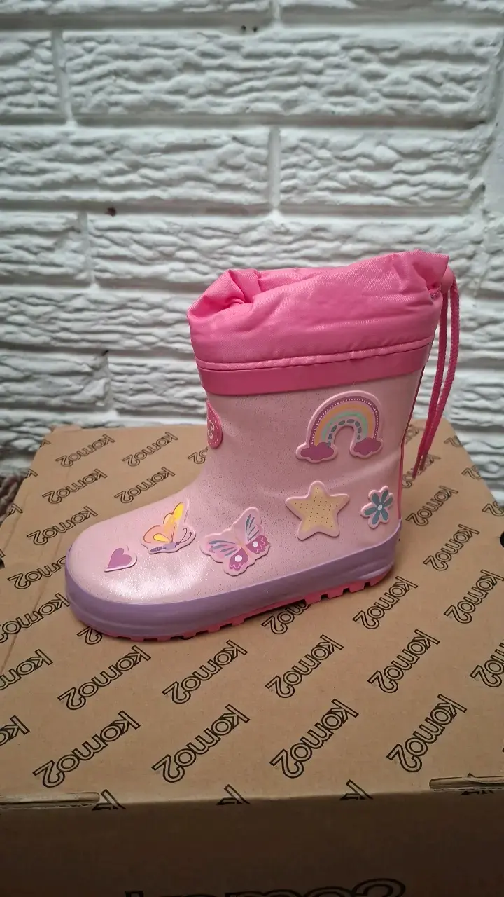 Botas de lluvia infantiles rosadas con diseño de 🦋 - 4