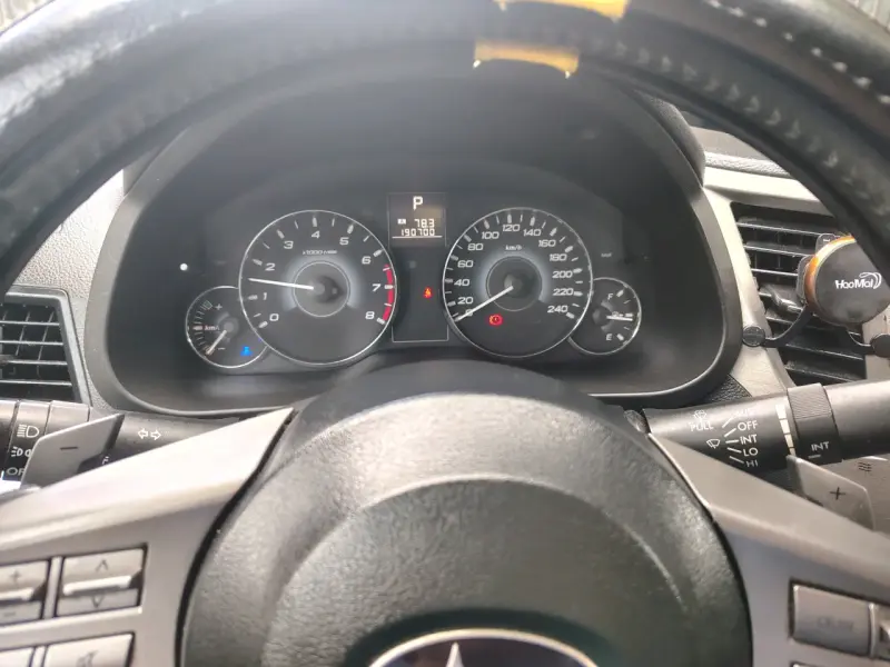 Subaru New Legacy 2010 en buen estado - 5