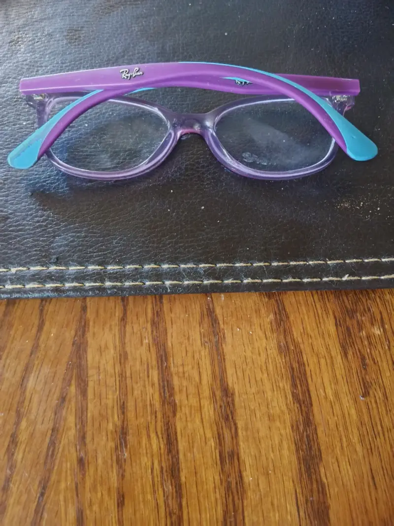Lentes Ray-Ban morados con estuche niña - 3