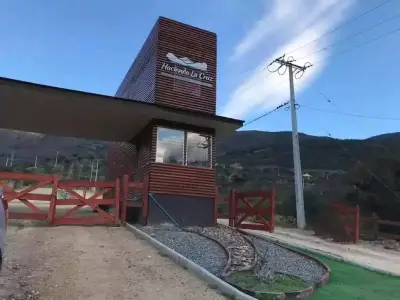 Se vende parcela hacienda la cruz - miniatura 1