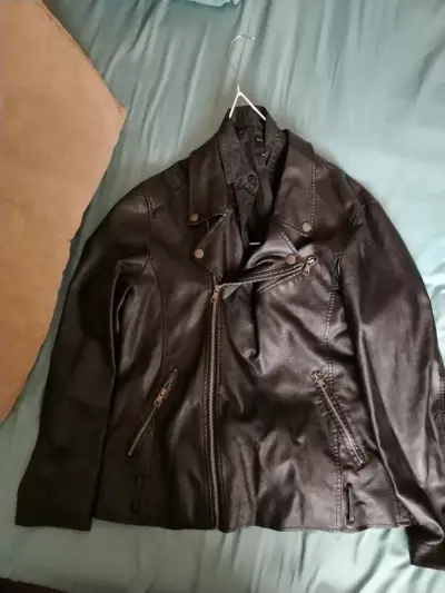 Chaqueta de cuero negra para hombre - miniatura 1
