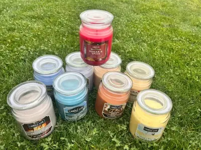 Velas aromáticas Candle-Lite en frascos de vidrio - miniatura 1